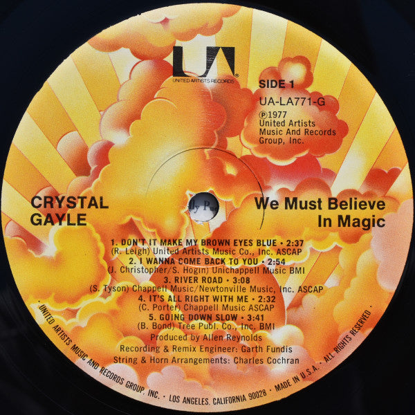 Crystal Gayle – We Must Believe In Magic